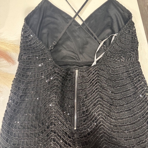 Lulu's Sequin Mini Dress - Picture 6 of 9